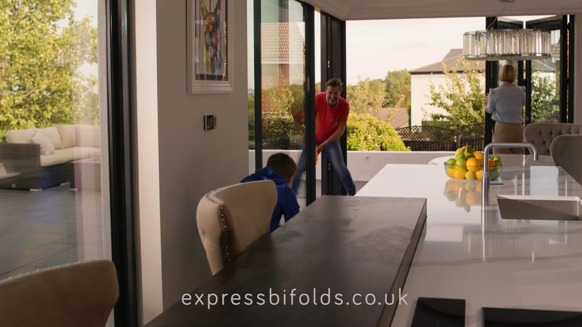 Image of express bi folds